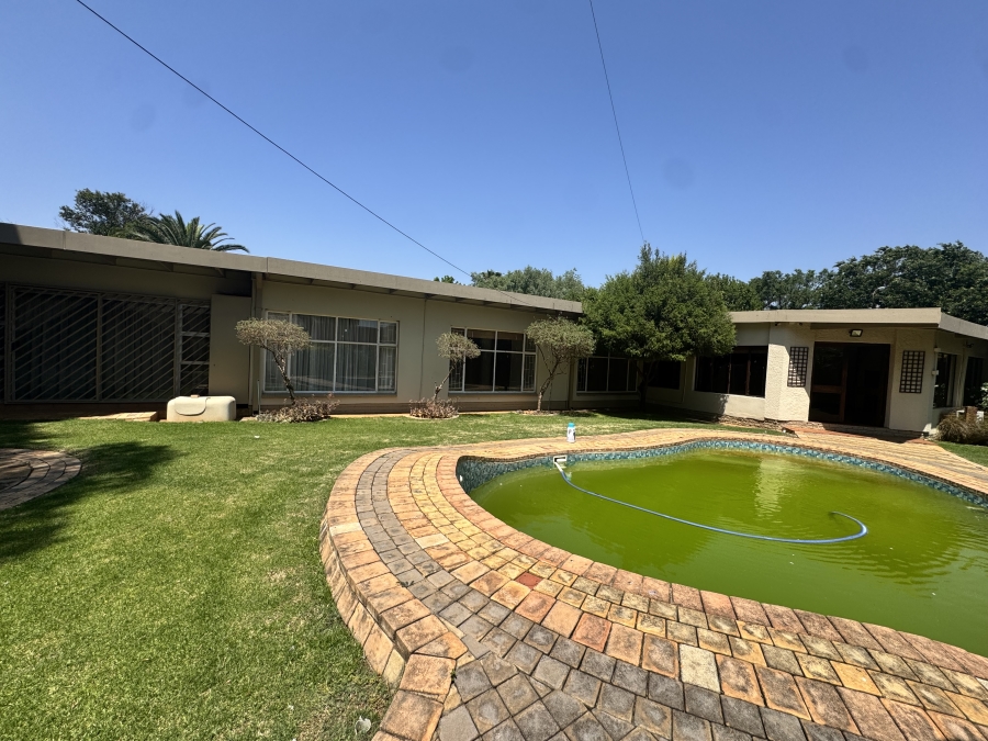 4 Bedroom Property for Sale in Neserhof North West